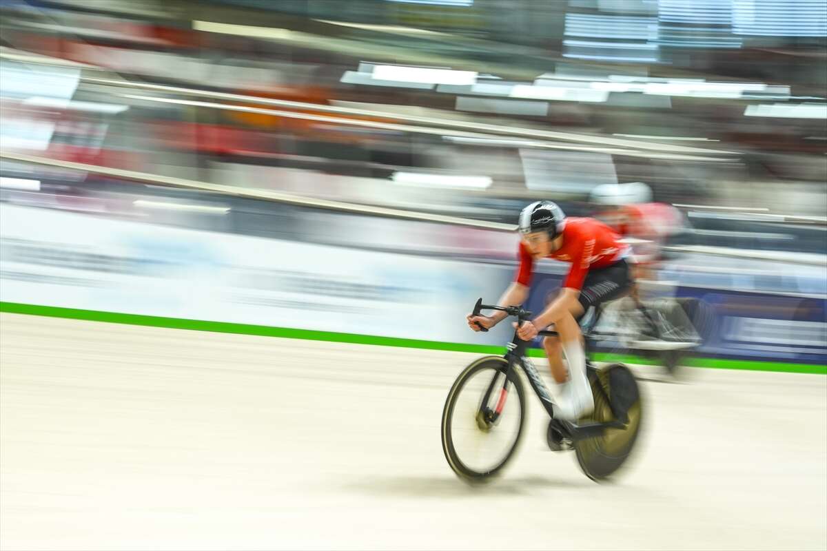 Konya Olimpik Veledromu’nda üçüncü gün yarışları başladı 25